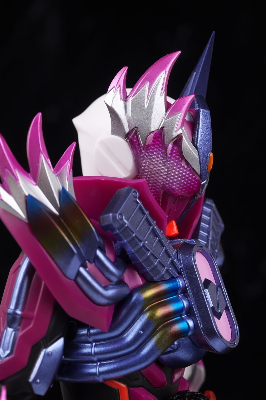 S.H.フィギュアーツ 仮面ライダーヴァルバラド S.H.Figuarts 仮面ライダーヴァルバラド | 仮面ライダーシリーズ