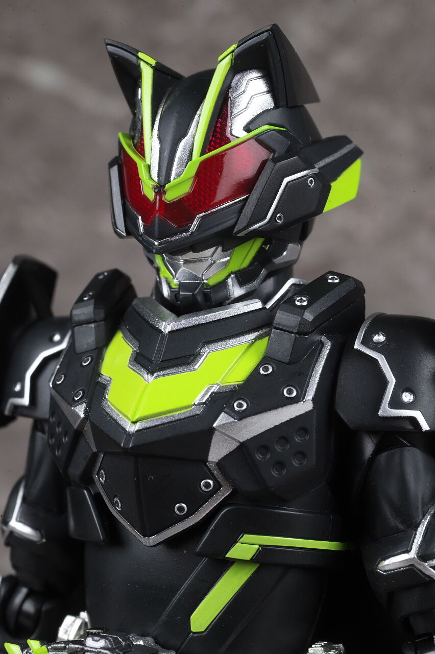 S.H.フィギュアーツ 仮面ライダータイクーン ブジンソード