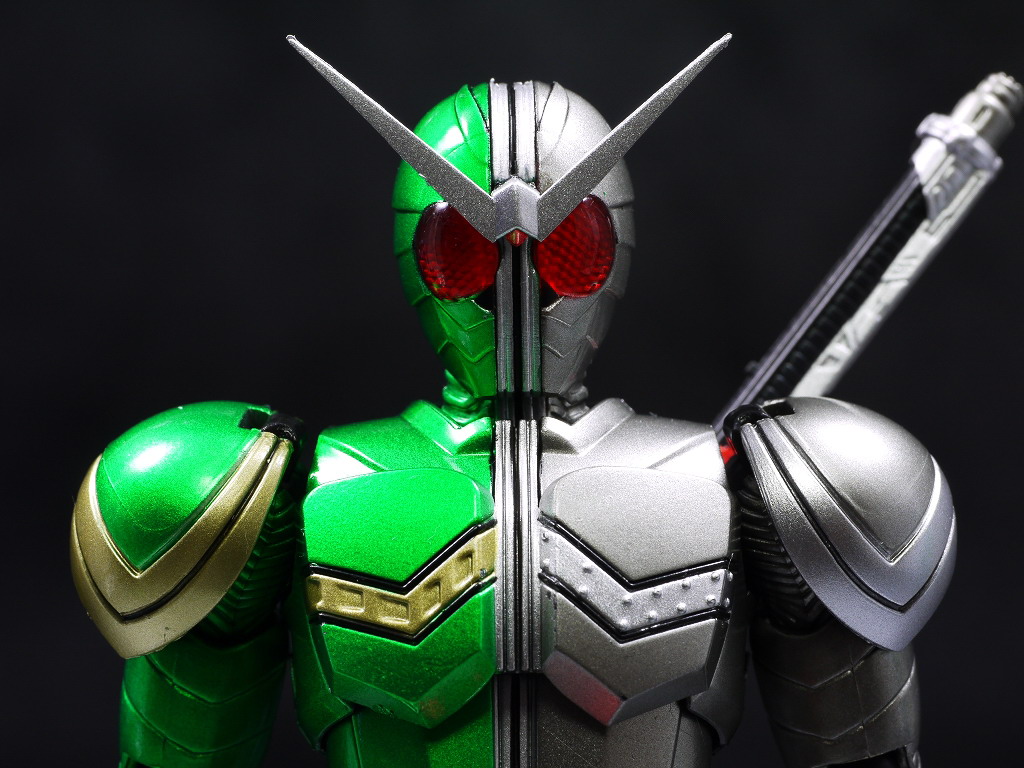 S.H.フィギュアーツ 仮面ライダーW サイクロントリガー