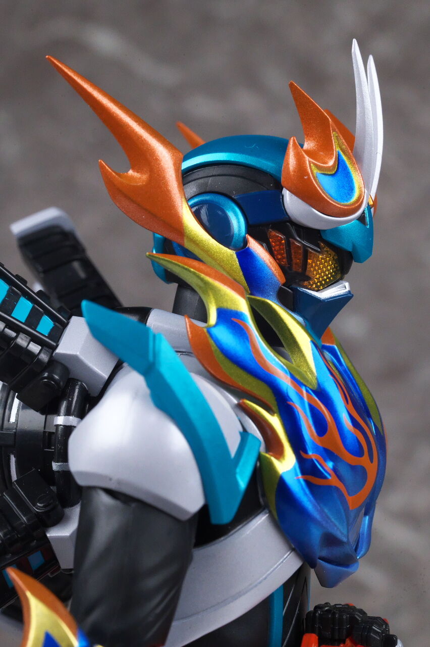 S.H.フィギュアーツ 仮面ライダーファイヤーガッチャード S.H.フィギュアーツ 仮面ライダーファイヤーガッチャード