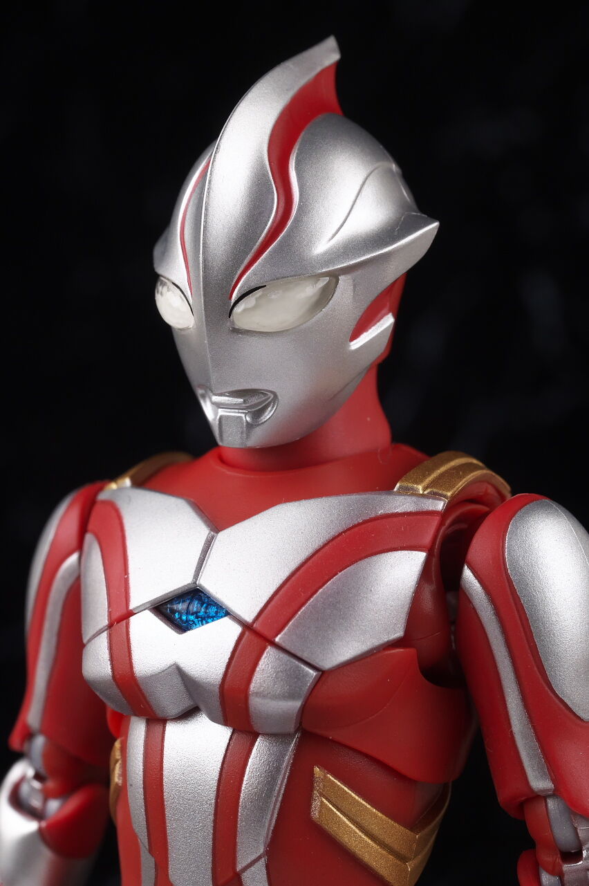 S.H.フィギュアーツ ウルトラマンメビウス レビュー : はっちゃか