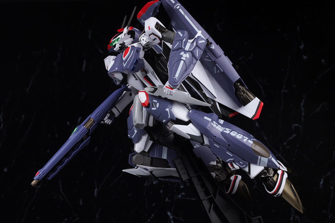 DX超合金 VF-25F メサイアバルキリー（早乙女アルト機）リバイバルVer.