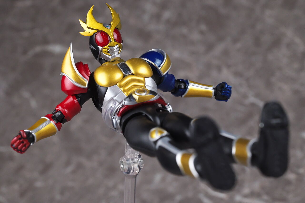 S.H.Figuarts（真骨彫製法） 仮面ライダーアギト トリニティフォーム 激安通販専門店 - chezmamiemercerie.fr