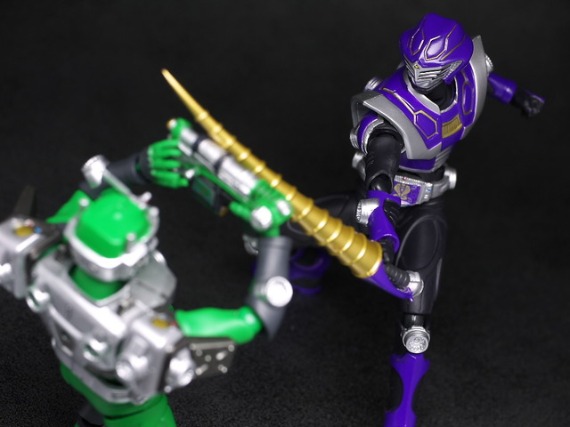 figma 仮面ライダー王蛇 レビュー