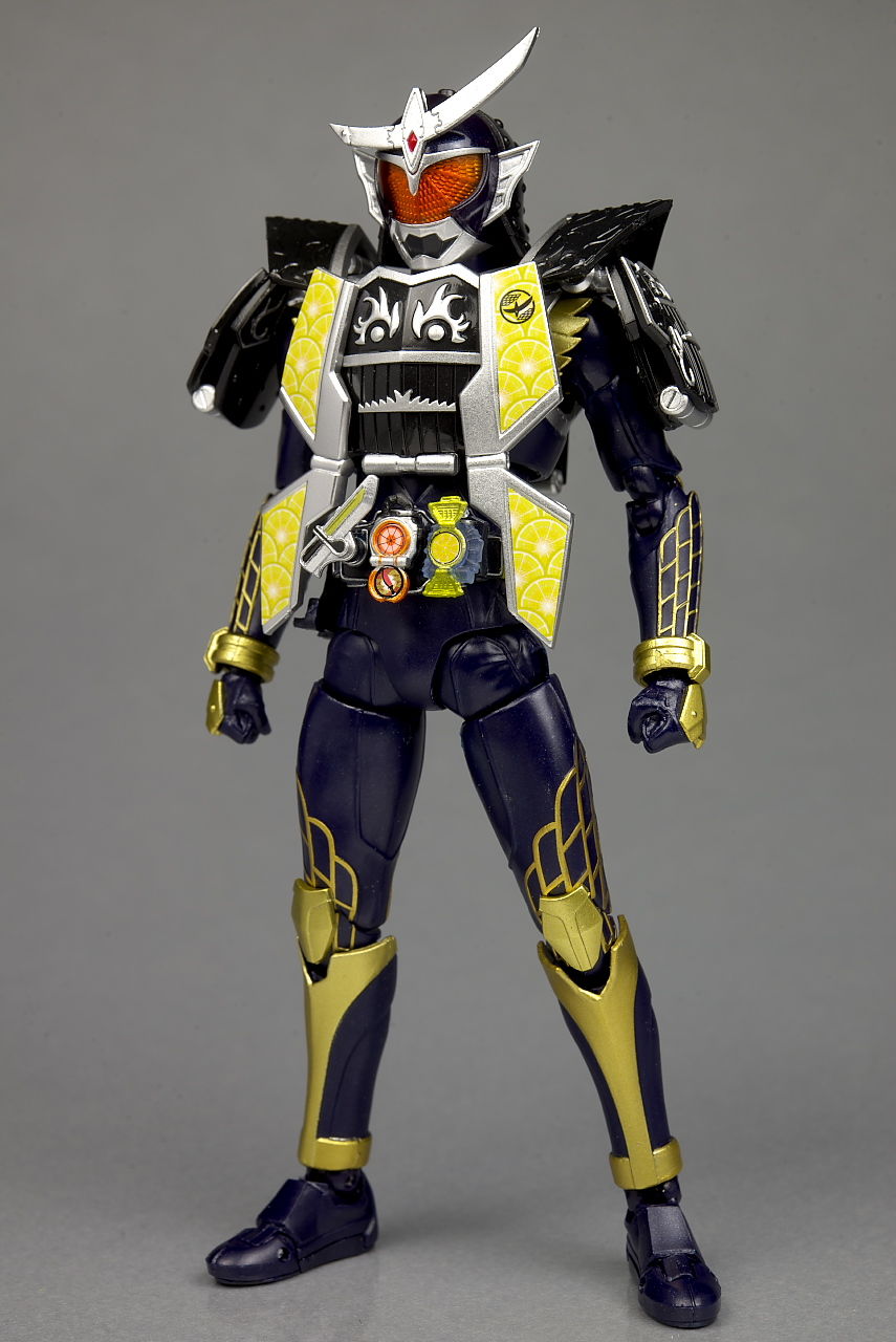 S.H.フィギュアーツ 仮面ライダー鎧武 ジンバーレモンアームズ S.H.フィギュアーツ 仮面ライダー鎧武 ジンバーレモンアームズ