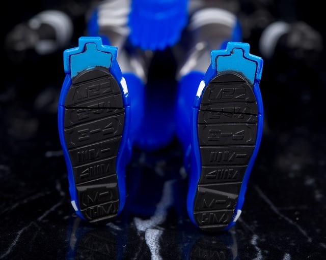转日评 BANDAI 21年3月: S.H.Figuarts 假面骑士Blades (狮子战记)