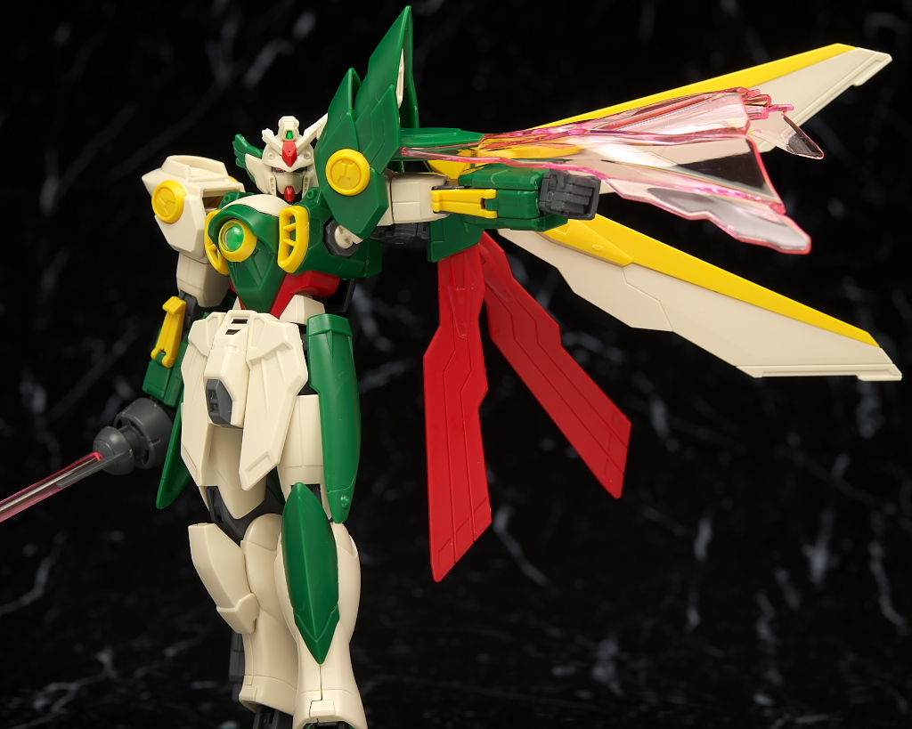 Hgbf ウイングガンダムフェニーチェ レビュー はっちゃか Hgbf ウイングガンダムフェニーチェ レビュー はっちゃか