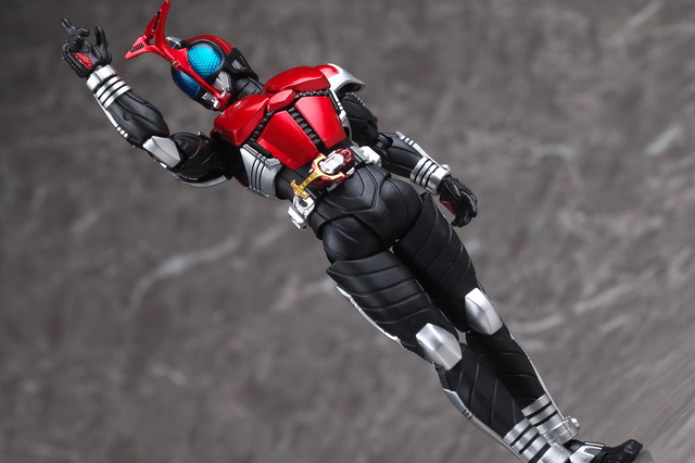 S.H.フィギュアーツ(真骨彫製法) 仮面ライダーカブト ライダー S.H.フィギュアーツ(真骨彫製法) 仮面ライダーカブト ライダー