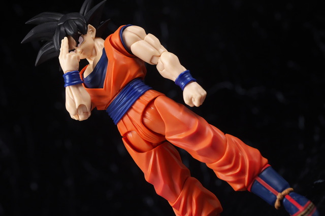 フィギュアーツ 孫悟空 心優しきサイヤ人 レビュー