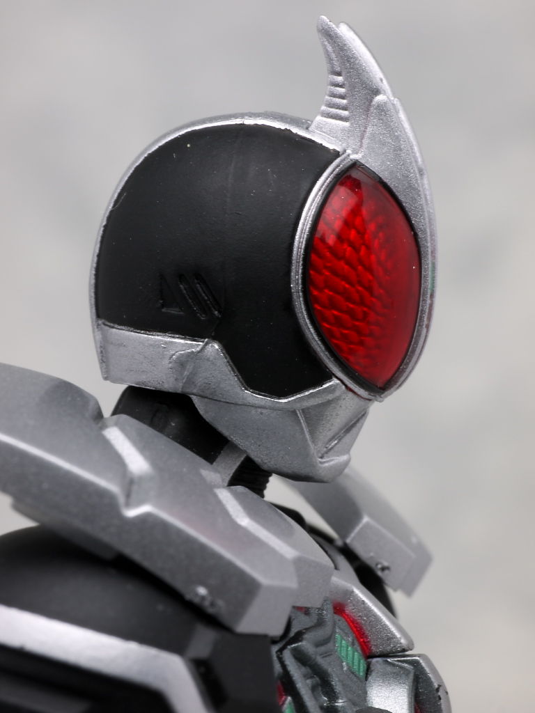 S.H.フィギュアーツ 仮面ライダーファイズ アクセルフォーム
