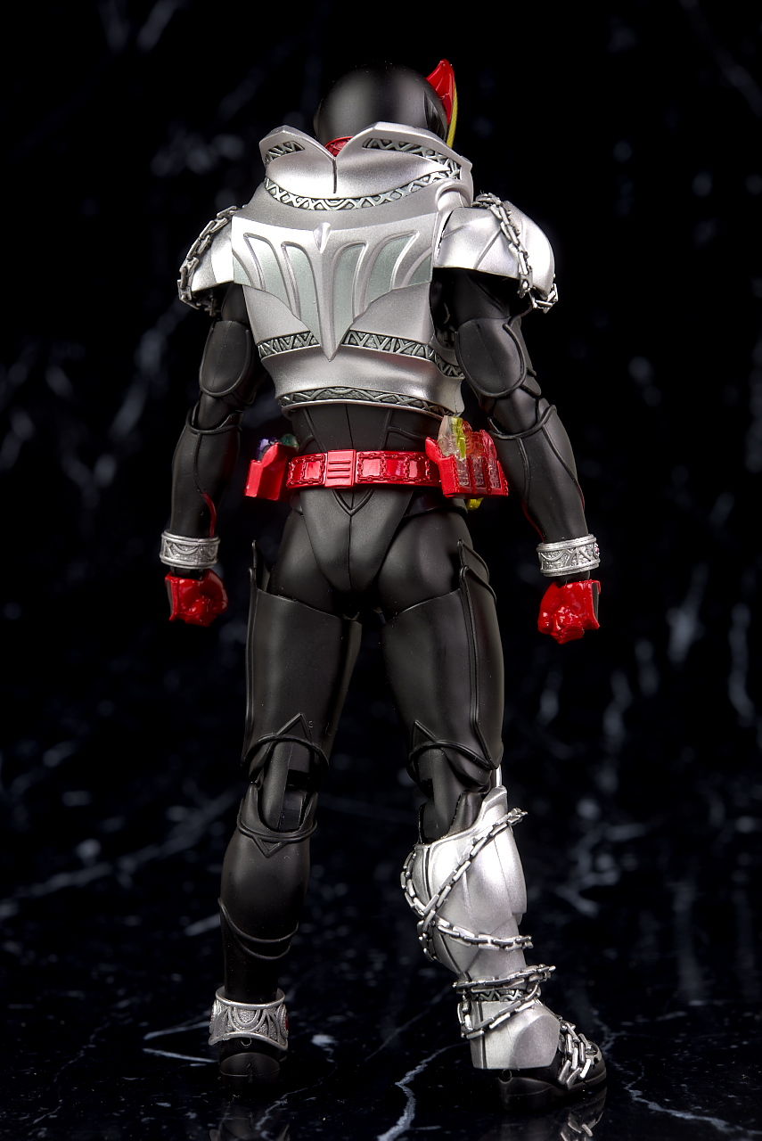 S.H.フィギュアーツ 仮面ライダーキバ キバフォーム(真骨彫製法