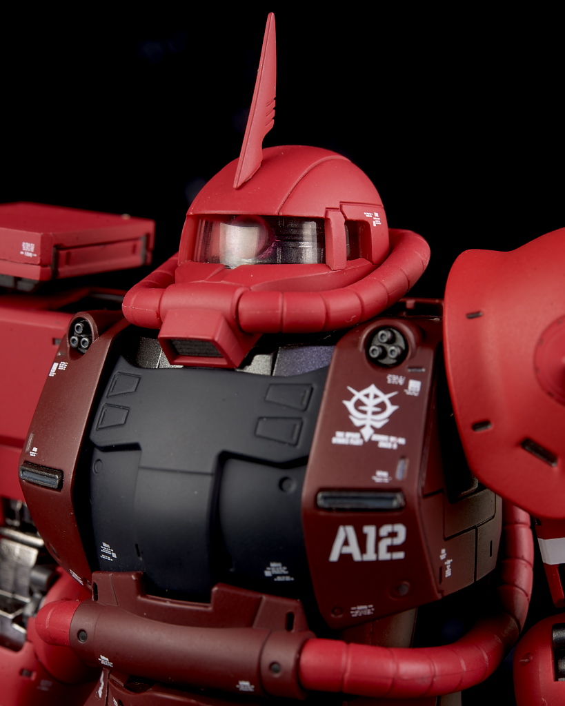 GUNDAM FIX FIGURATION METAL COMPOSITE MS-06S シャア専用ザク GUNDAM FIX FIGURATION METAL COMPOSITE MS-06S シャア専用ザク