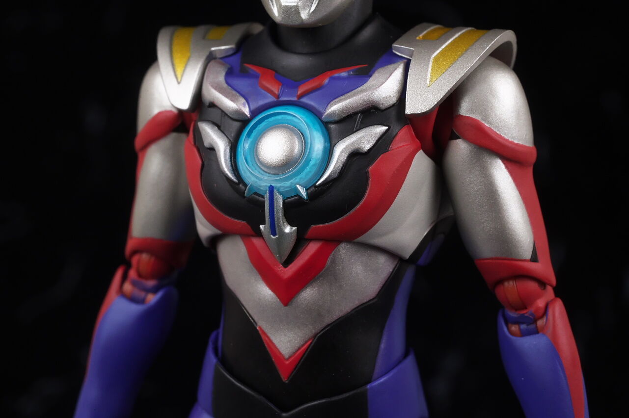 改造品S.H.Figuarts ウルトラマンオーブ バーンマイト 改造品S.H.Figuarts ウルトラマンオーブ バーンマイト