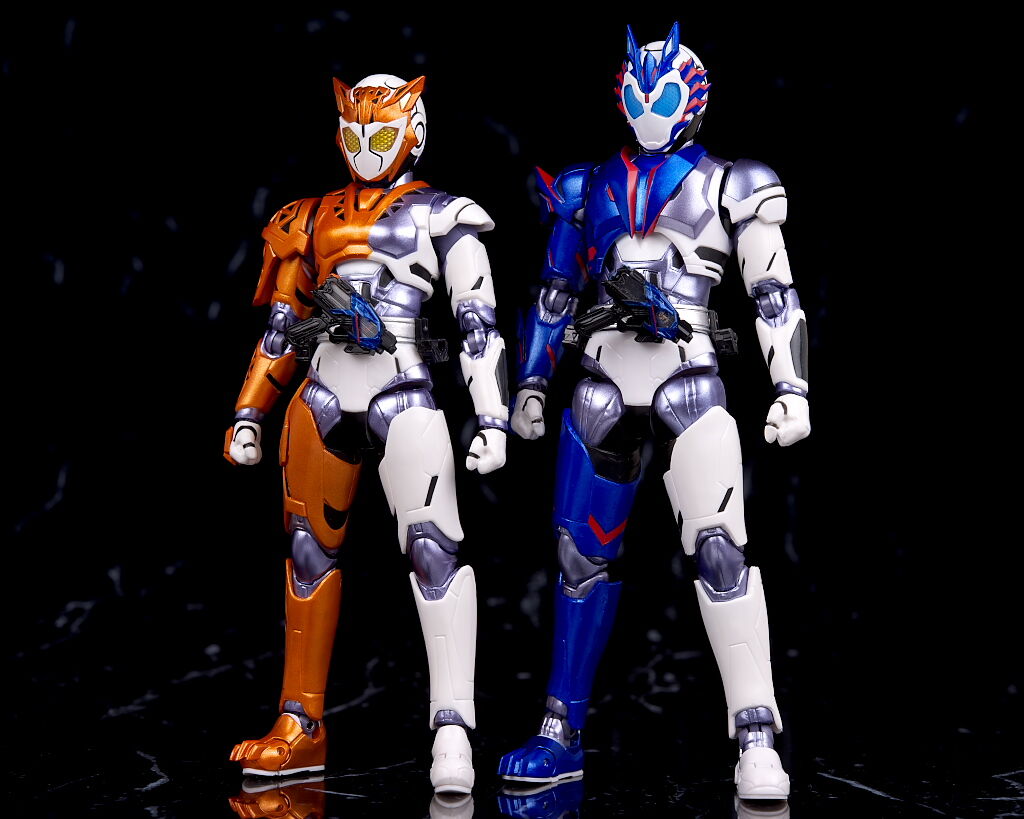 S.H.フィギュアーツ 仮面ライダーバルキリー ２種セット S.H.Figuarts仮面ライダーバルキリー 2種セット