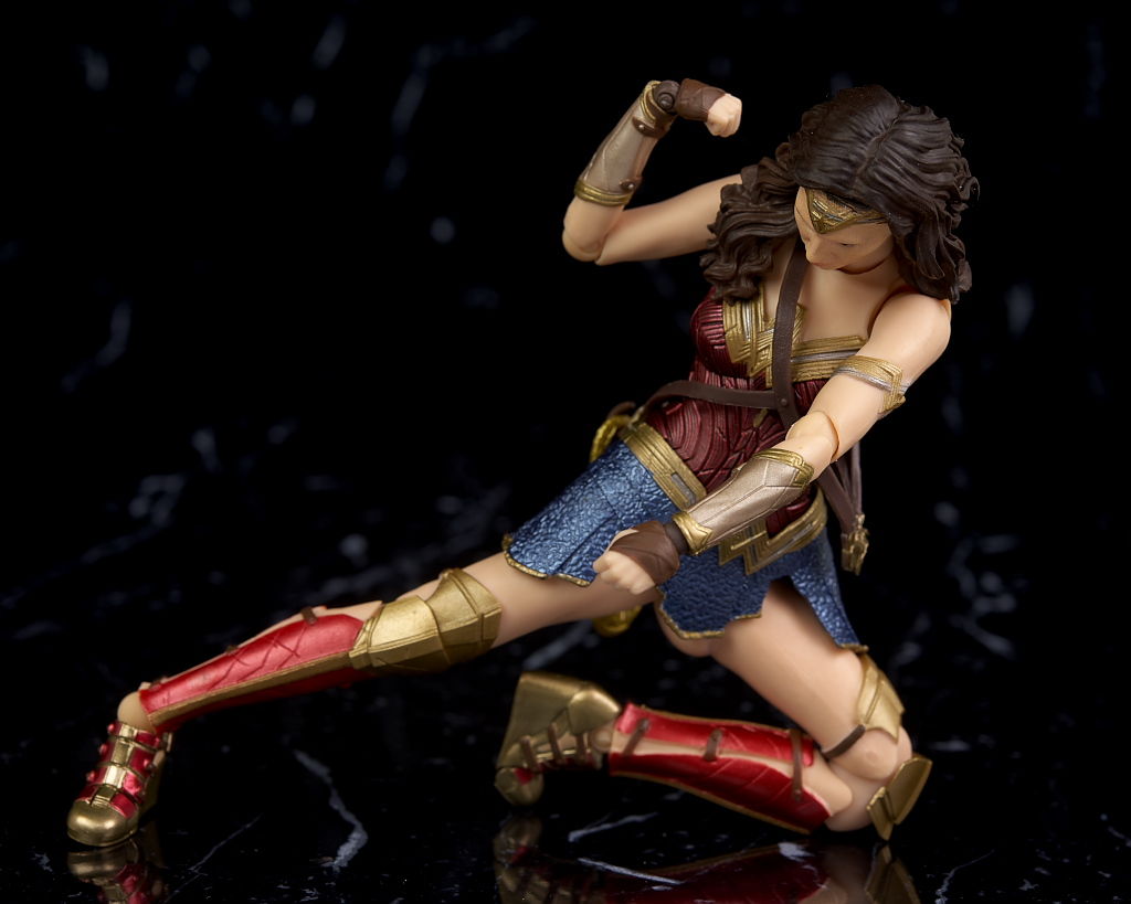 S.H.フィギュアーツ ワンダーウーマン (JUSTICE LEAGUE