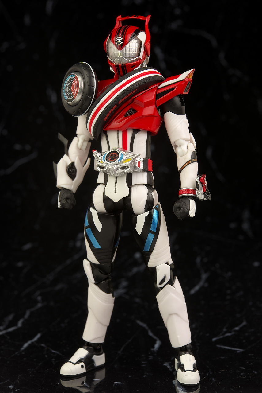 S.H.フィギュアーツ 仮面ライダードライブ タイプデッドヒート