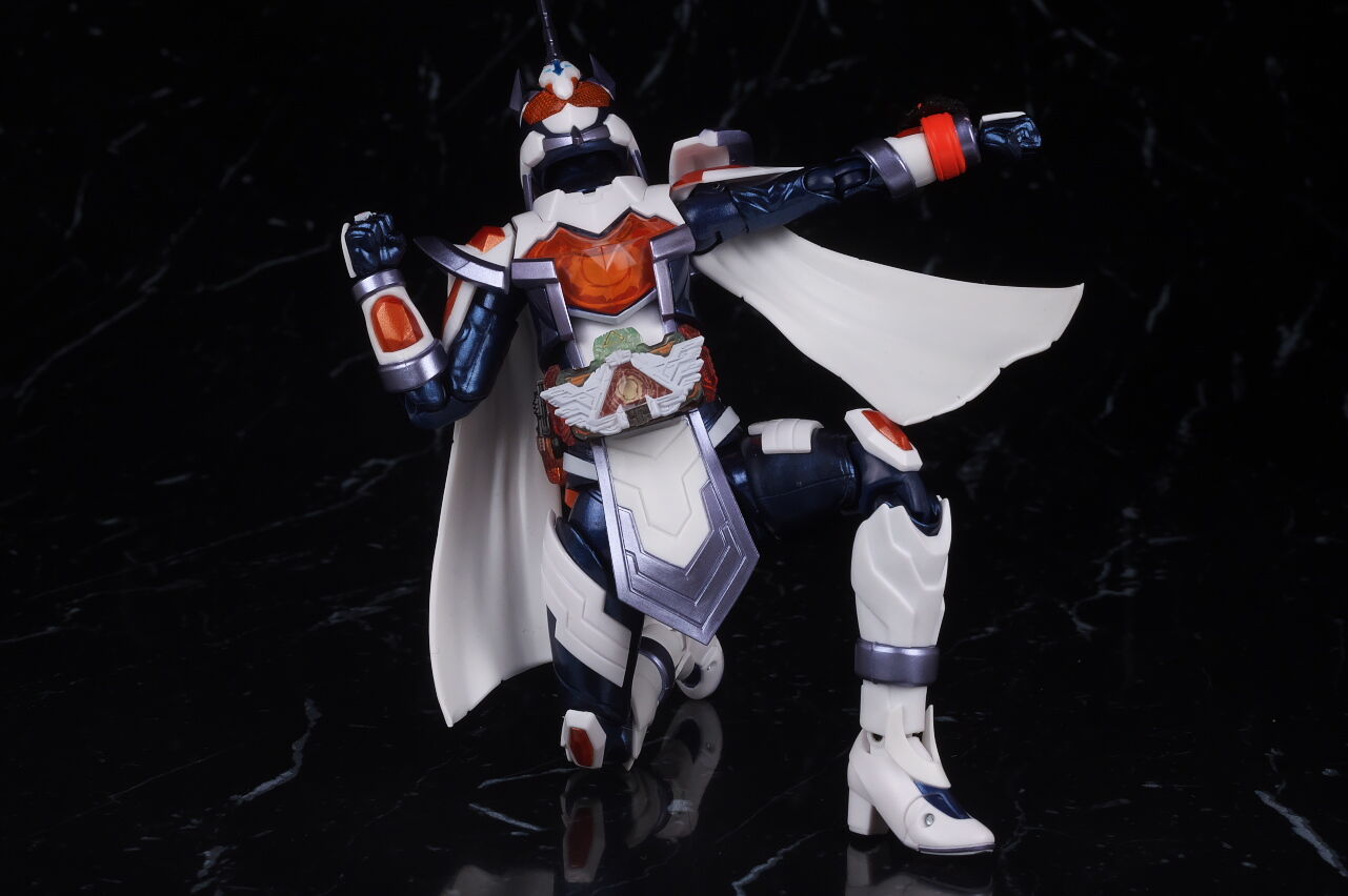 Amazon.co.jp: S.H.Figuarts 仮面ライダーガッチャード 仮面