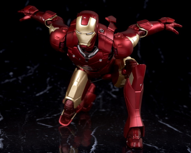 S.H.フィギュアーツ アイアンマン マーク3 -《Birth of Iron S.H.フィギュアーツ アイアンマン マーク3 -《Birth of Iron