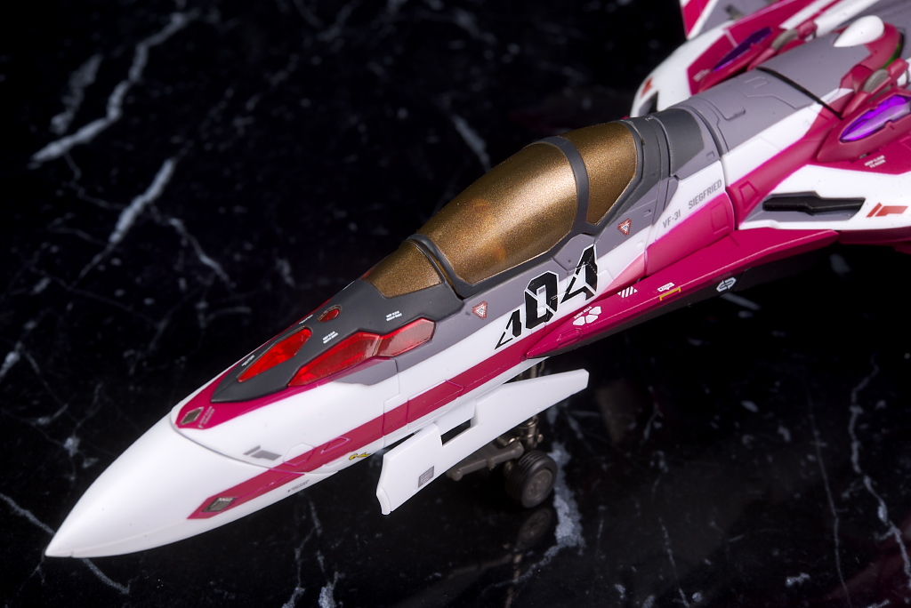 DX超合金 VF-31Cジークフリード (ミラージュ・ファリーナ DX超合金 VF-31Cジークフリード (ミラージュ・ファリーナ