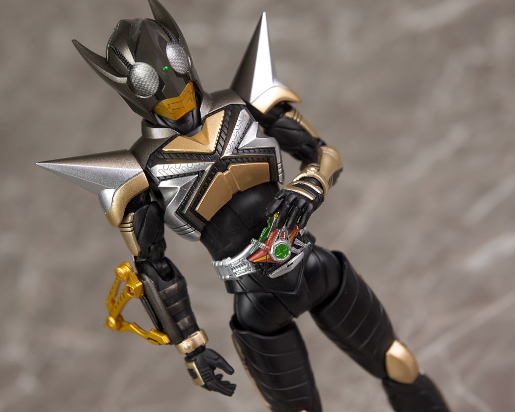 真骨彫製法 仮面ライダー パンチホッパー