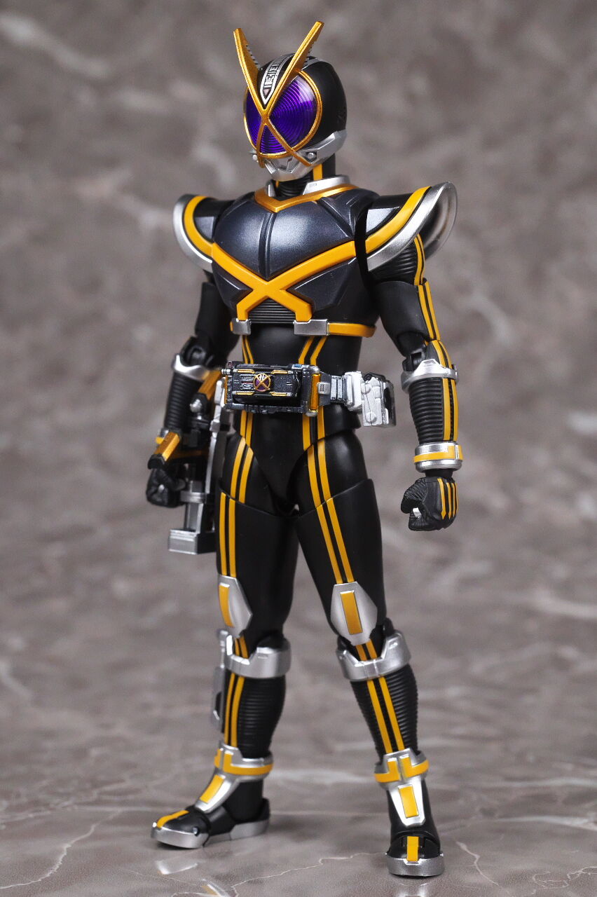 S.H.フィギュアーツ（真骨彫製法） 仮面ライダーカイザ レビュー : は