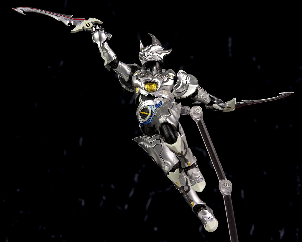 S.H.フィギュアーツ (真骨彫製法) 銀牙騎士ゼロ レビュー : は S.H.フィギュアーツ (真骨彫製法) 銀牙騎士ゼロ レビュー : は