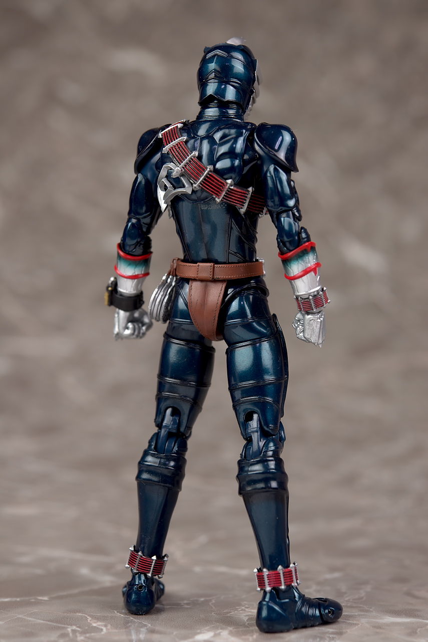S.H.フィギュアーツ (真骨彫製法) 仮面ライダー轟鬼 レビュー S.H.フィギュアーツ (真骨彫製法) 仮面ライダー轟鬼 レビュー