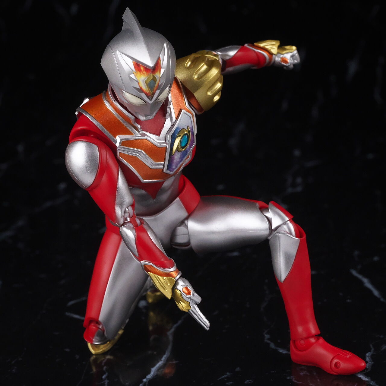 S.H.フィギュアーツ ウルトラマンデッカー ストロングタイプ レビュー : はっちゃか