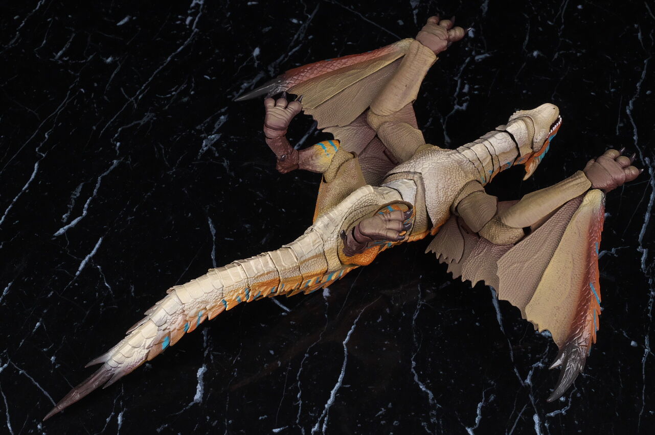 ＳHモンスターアーツ。ティガレックス。 イーカプコン |S.H.MonsterArts ティガレックス: フィギュア