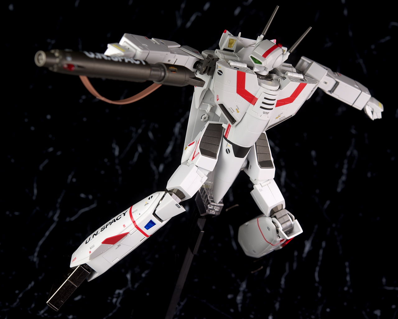 DX超合金 超時空要塞マクロス VF-1J バルキリー(一条輝機)(初回限定版)