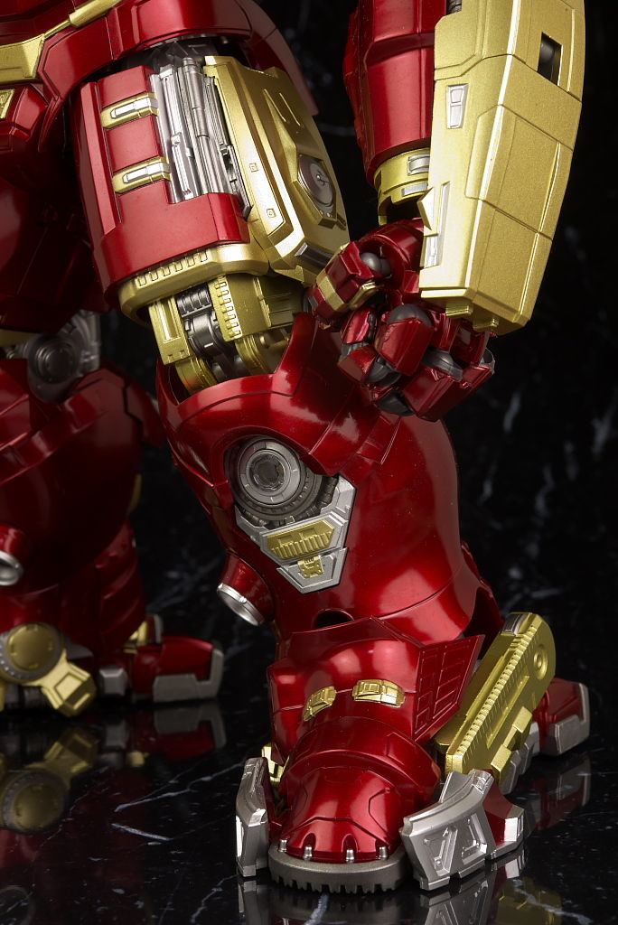 超合金×S.H.フィギュアーツ アイアンマン マーク44 ハルク 超合金×S.H.フィギュアーツ アイアンマン マーク44 ハルク