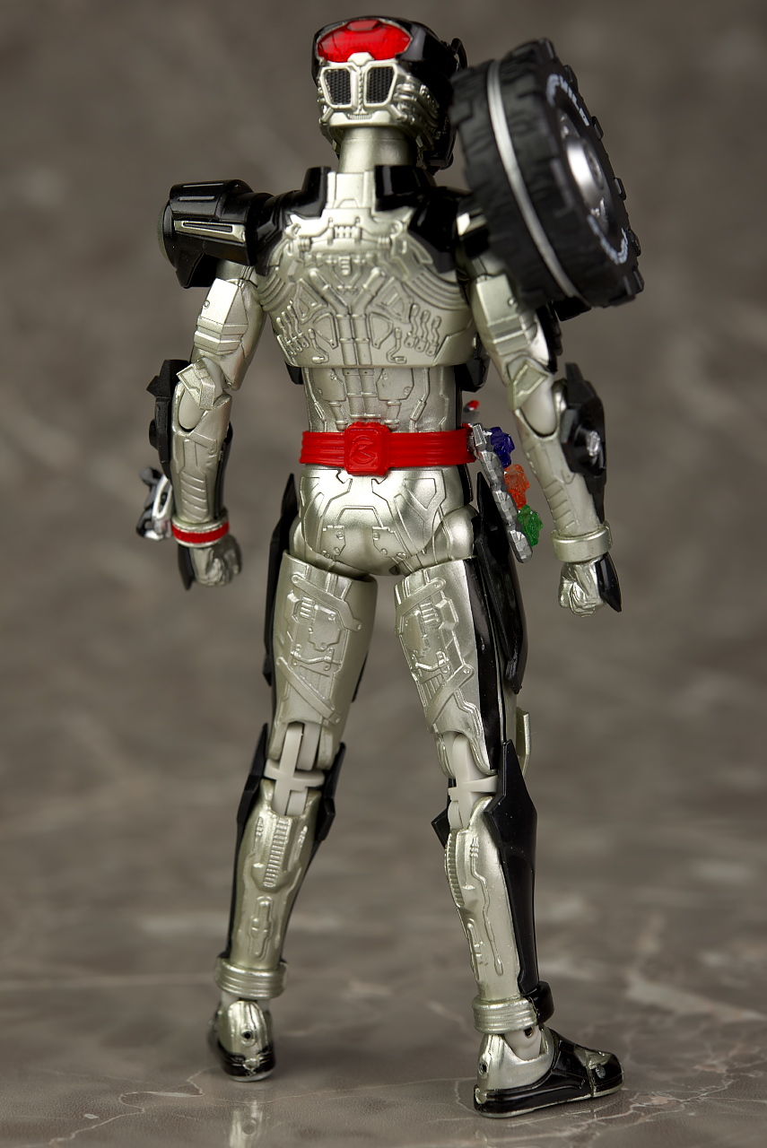 S.H.フィギュアーツ 仮面ライダードライブ タイプワイルド 約