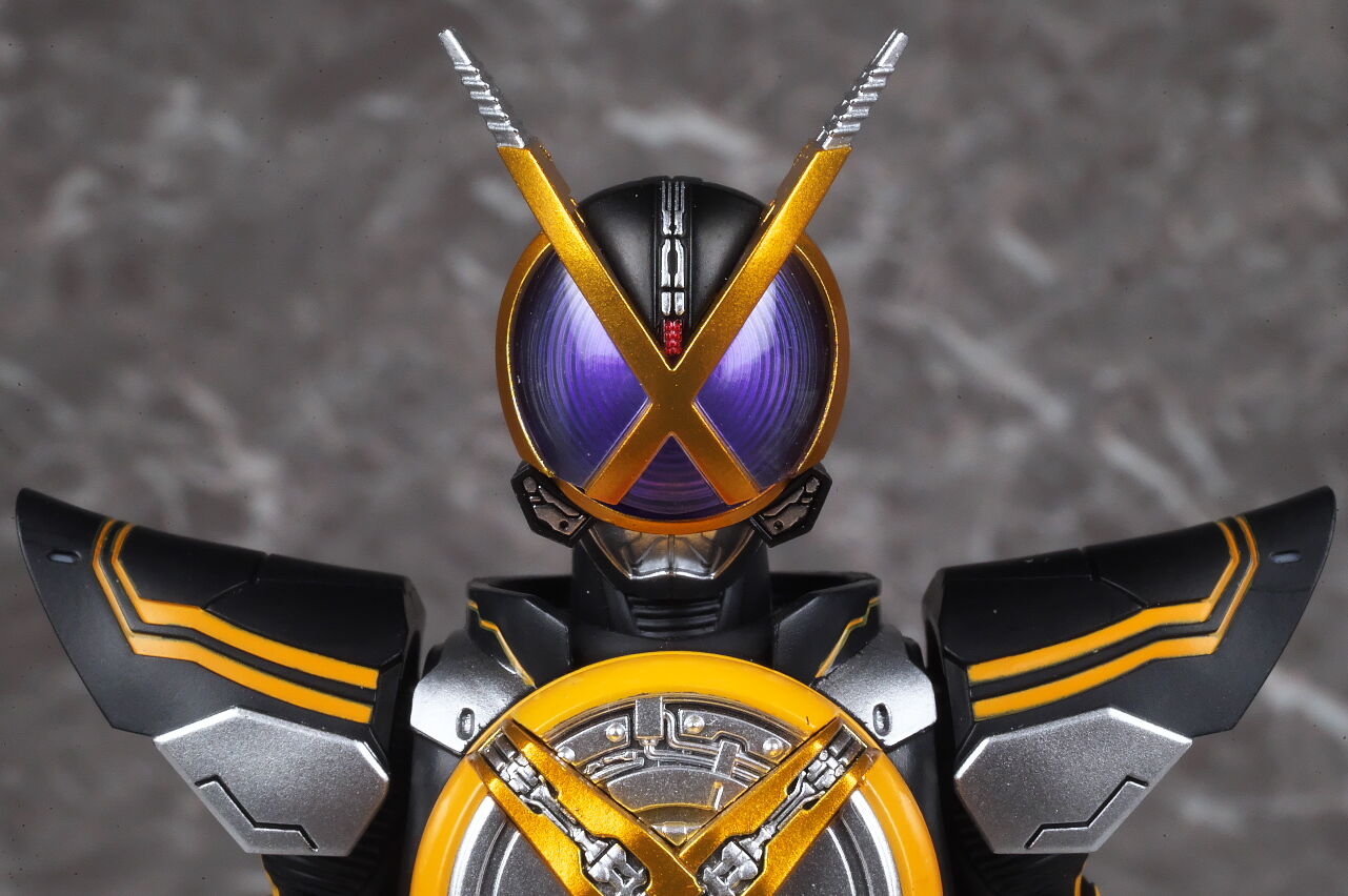 S.H.フィギュアーツ (真骨彫製法) 仮面ライダーネクストカイザ S.H.フィギュアーツ (真骨彫製法) 仮面ライダーネクストカイザ