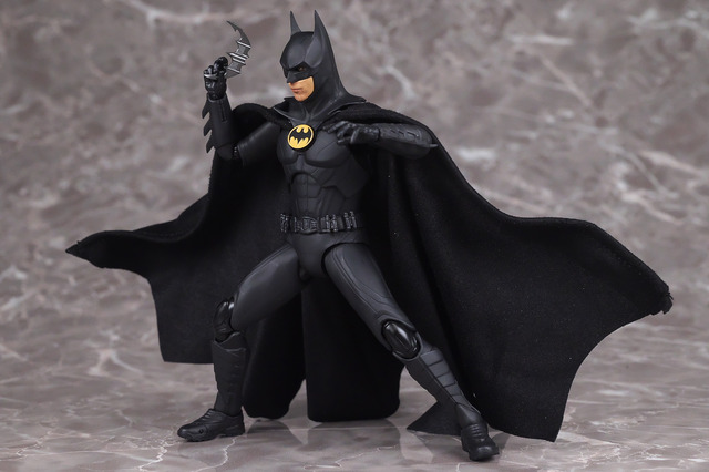 S.H.Figuarts バットマン（ザ・フラッシュ） | 魂ウェブ
