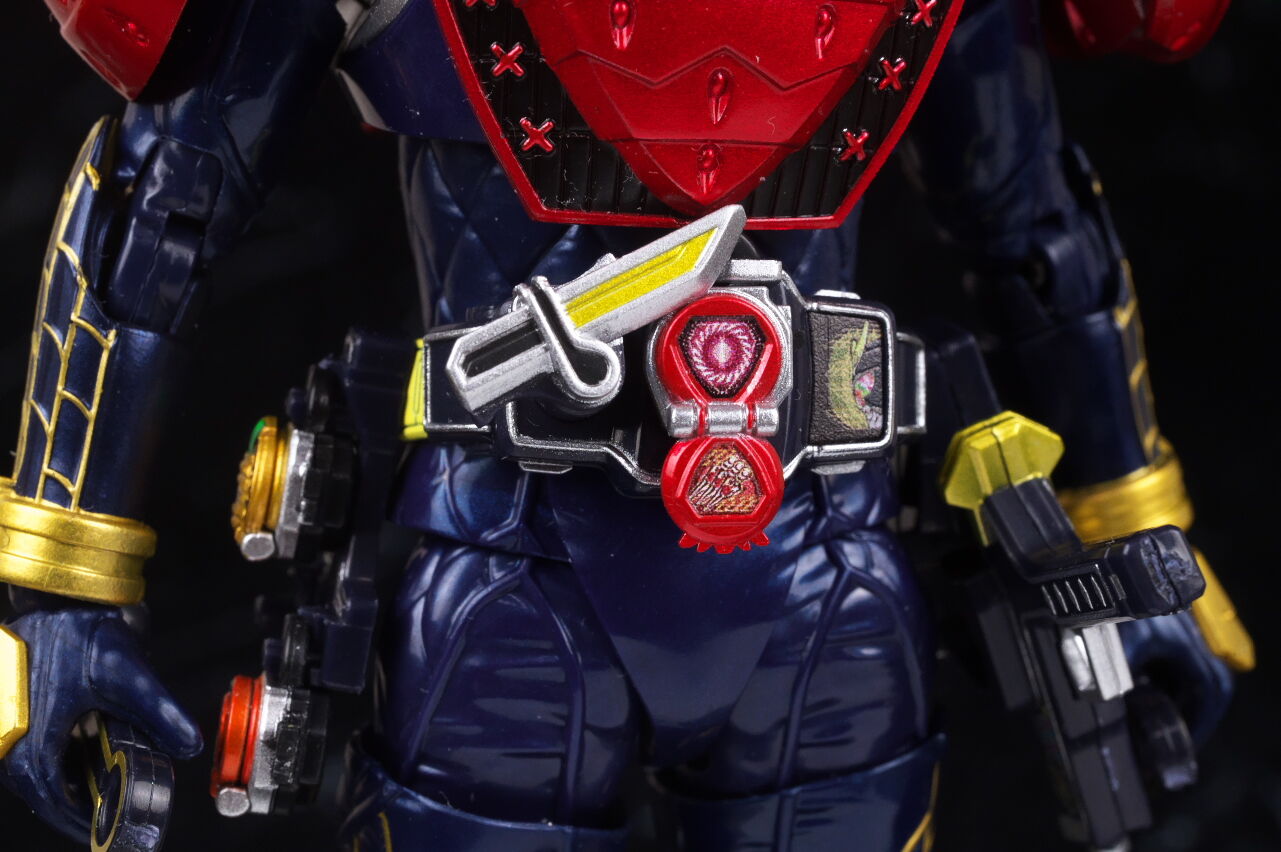 S.H.フィギュアーツ （真骨彫製法） 仮面ライダー鎧武 アームズ