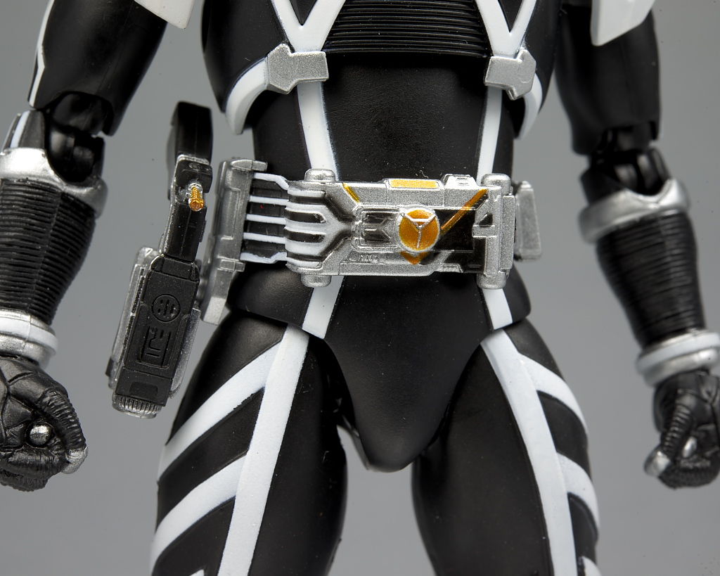 HF3931C 未開封 S.H.フィギュアーツ 仮面ライダーデルタ Amazon.co.jp: TAMASHII NATIONS S.H.フィギュアーツ 仮面