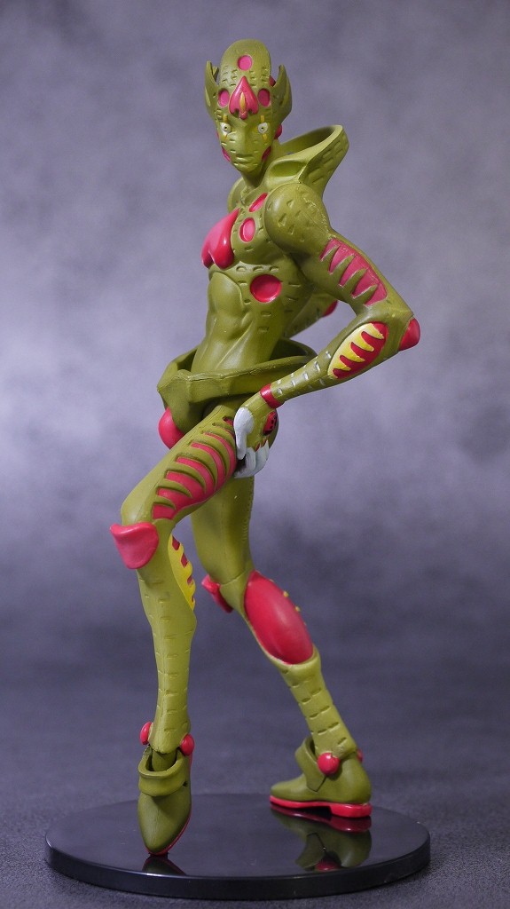 ジョジョの奇妙な冒険 DX組立式ポージングフィギュア ゴールド