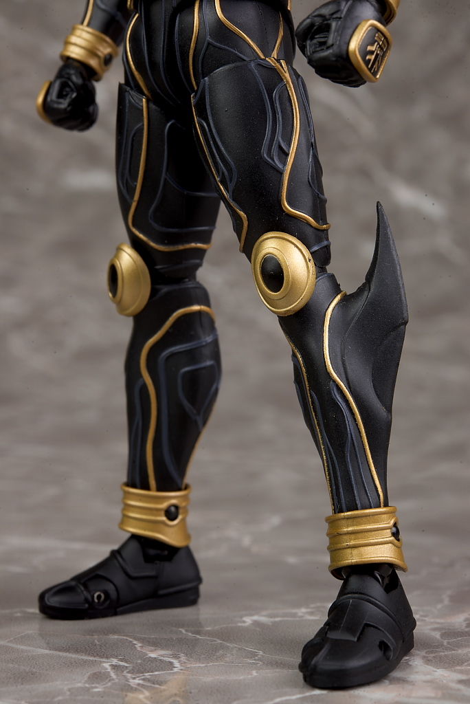 【未開封】真骨彫 クウガ アルティメットフォーム S.H フィギュアーツ Amazon.co.jp: S.H.Figuarts（真骨彫製法） 仮面ライダークウガ