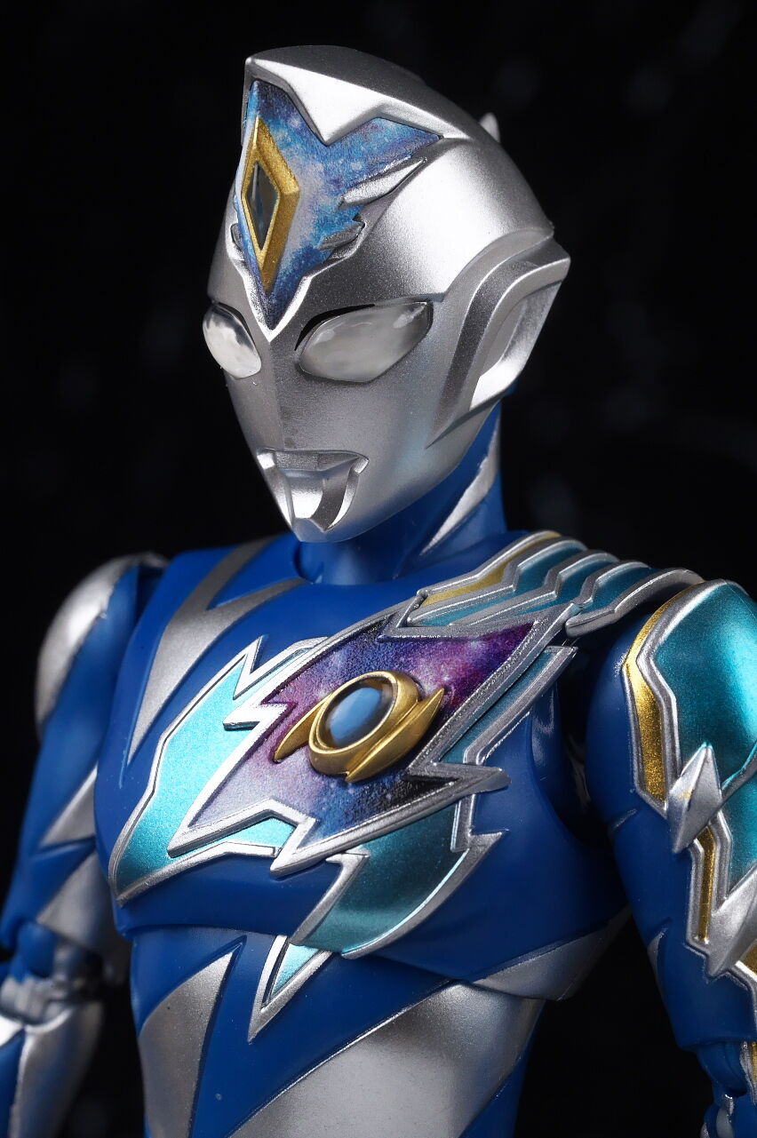 S.H.フィギュアーツ ウルトラマンデッカー ミラクルタイプ