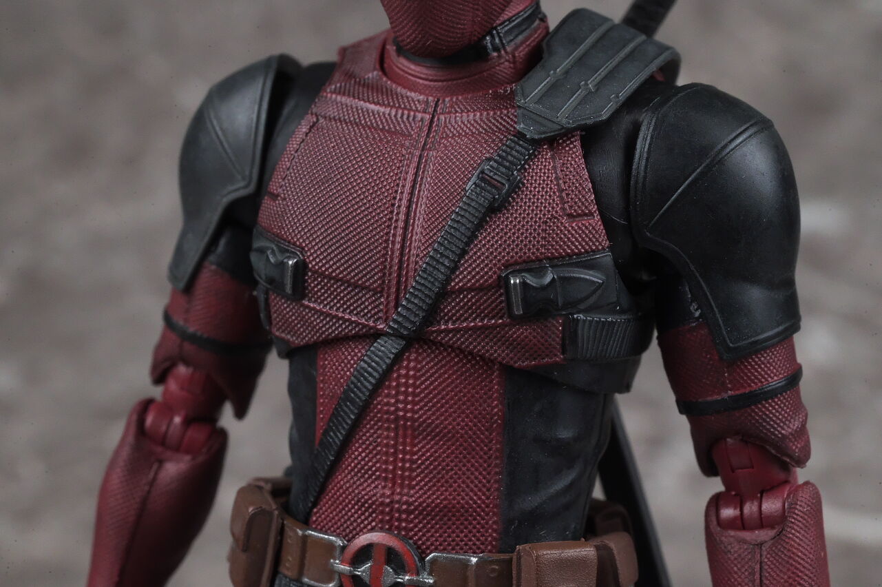 S.H.フィギュアーツ デッドプール(DEADPOOL 2) レビュー : はっ S.H.フィギュアーツ デッドプール(DEADPOOL 2) レビュー : はっ