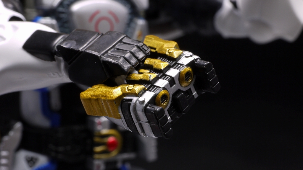 S H フィギュアーツ 仮面ライダーイクサ レビュー はっちゃか