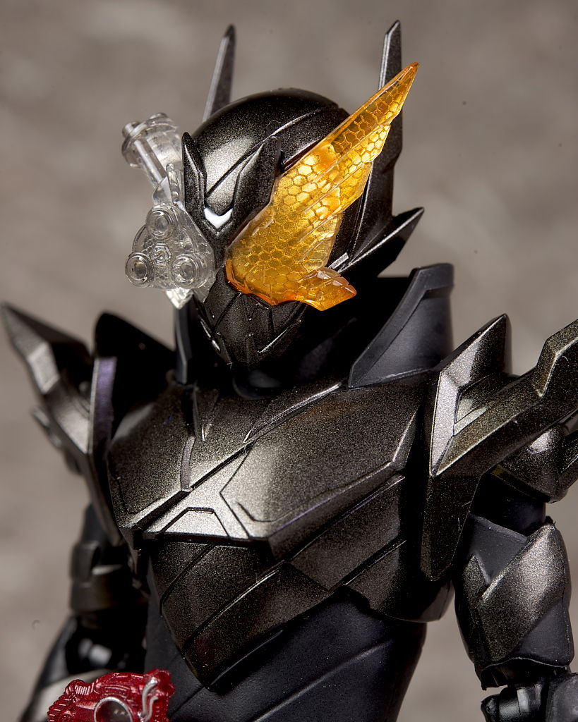 S.H.フィギュアーツ 仮面ライダービルド ラビットタンクハザード