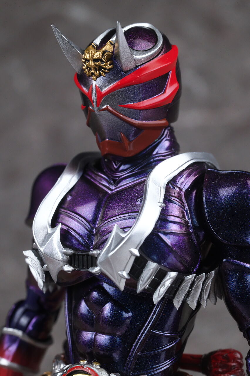 S.H.フィギュアーツ(真骨彫製法)仮面ライダー響鬼 真骨彫製法 S.H.フィギュアーツ(真骨彫製法)仮面ライダー響鬼 真骨彫製法