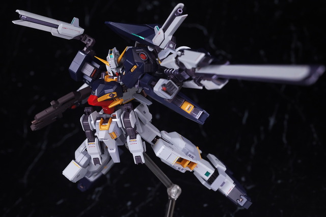 メタルロボット魂　ガンダムTR_1 ハイゼンスレイ Amazon.co.jp: METAL ROBOT魂 ＜SIDE MS＞ TR-1 ハイゼンスレイ