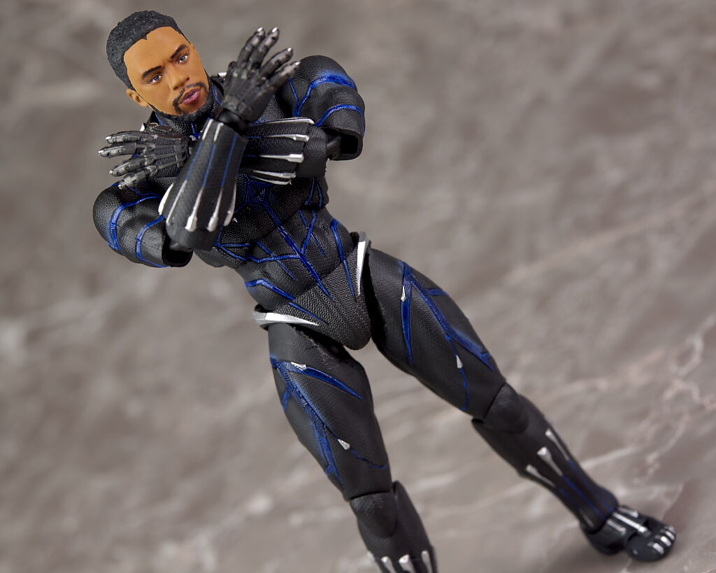 shf ブラックパンサー