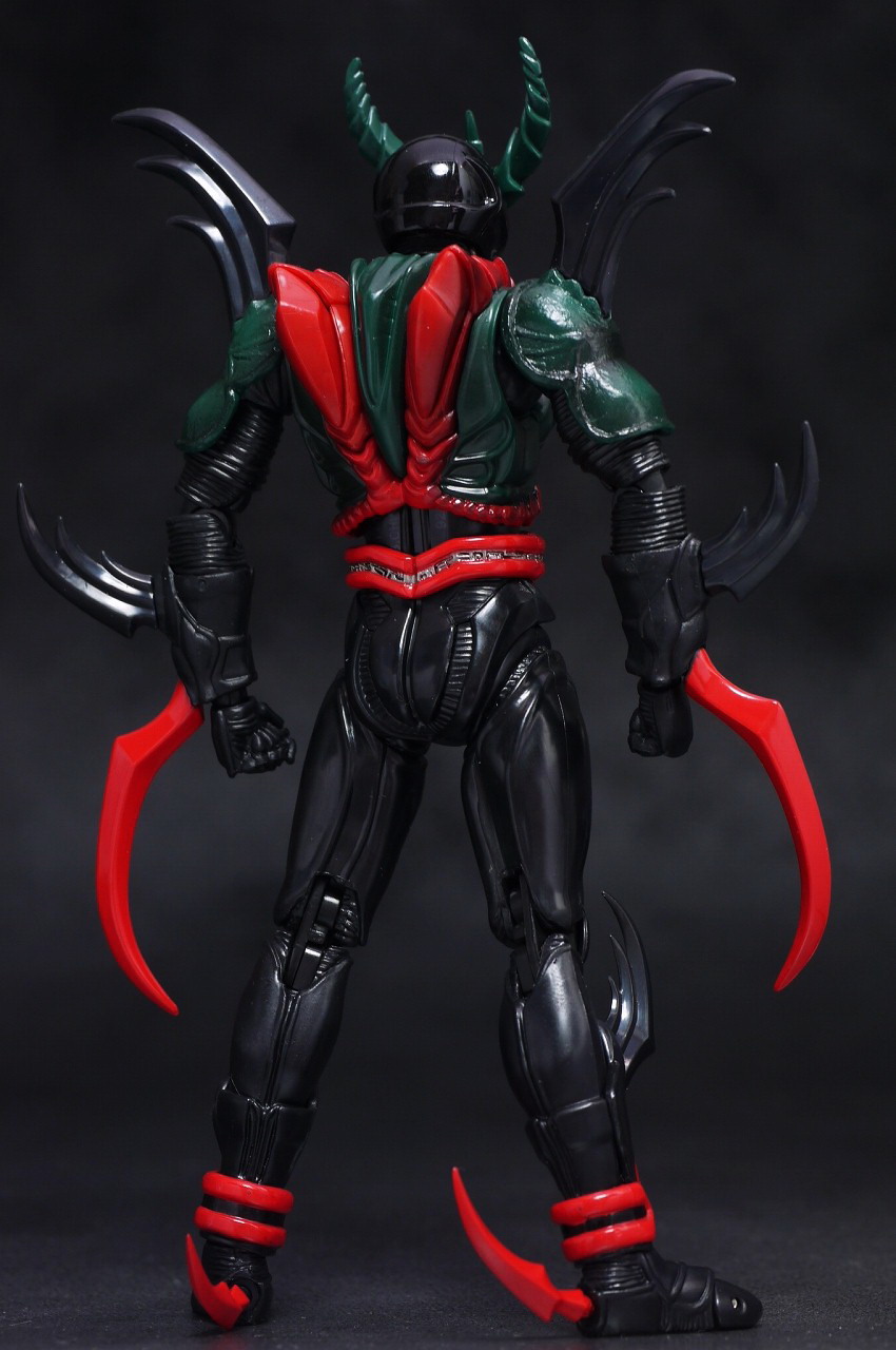 S.H.フィギュアーツ 仮面ライダー エクシードギルス レビュー