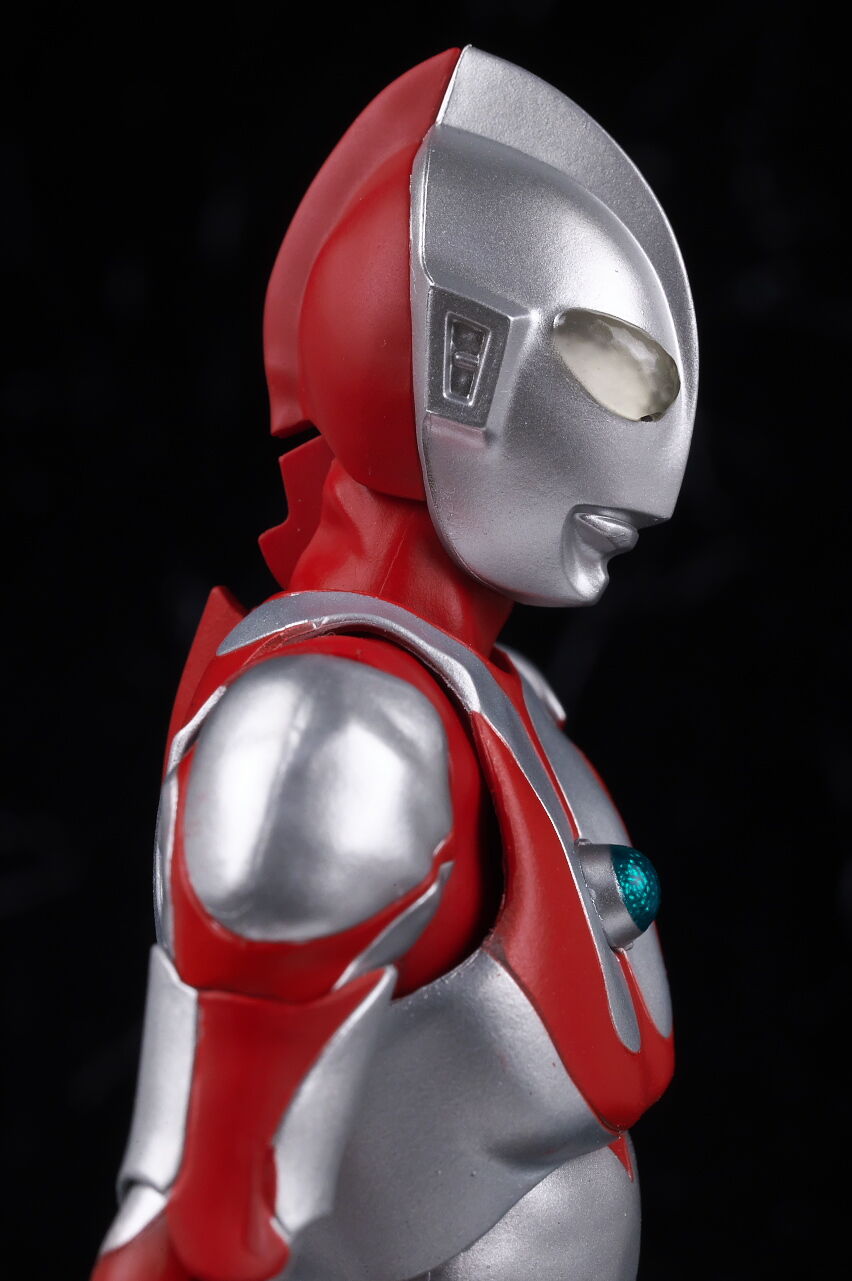 S.H.Figuarts（真骨彫製法）ウルトラマン