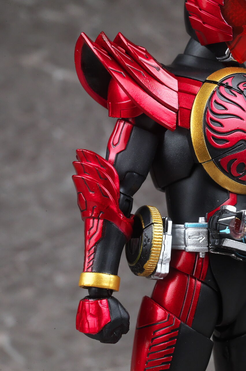 S.H.Figuarts（真骨彫）仮面ライダーオーズ タジャドル 最終回Ver