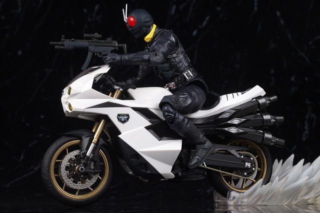S.H.Figuarts 大量発生型相変異バッタオーグ搭乗用サイクロン号