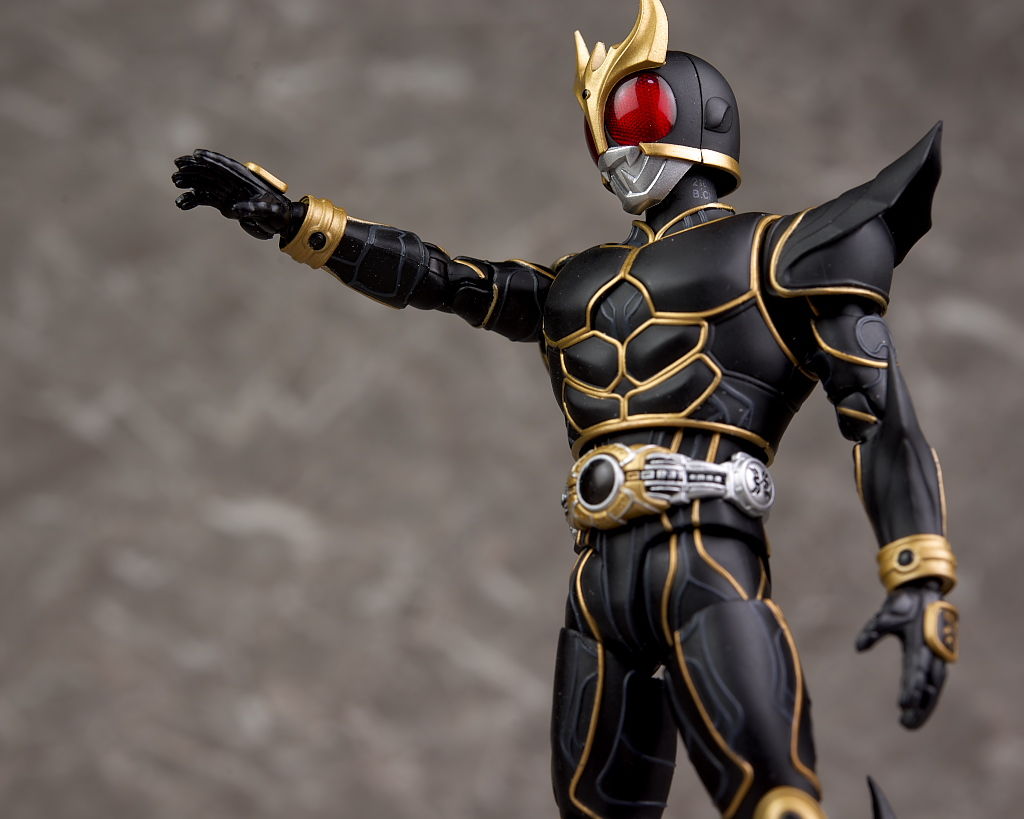 S.H.フィギュアーツ （真骨彫製法） 仮面ライダークウガ